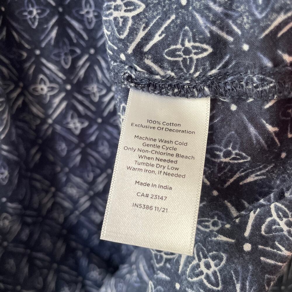 Talbots size L (Runs small) Smocked Babydoll blouse blue - Picture 7 of 10